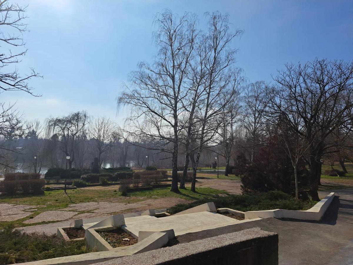 Bine Ati Venit La Maria Str Ion Alexandru Nr 1 Bl 14 Ap 1 Lägenhet Arad Exteriör bild